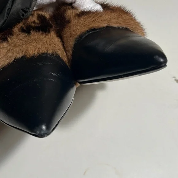 Fendi Black Leather Pointed Mules with Brown Logo Fur Band - Picture 11 of 11